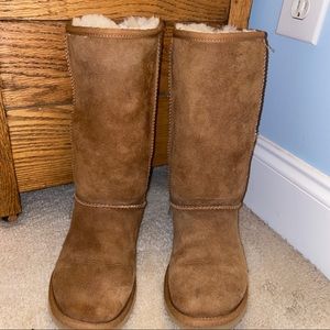 ugg’s classic II tall boots chestnut